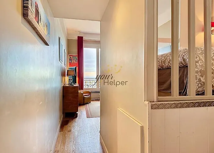 Azura Yourhosthelper *