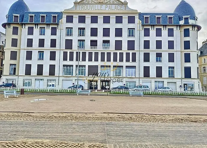 Apartman Azura Yourhosthelper *